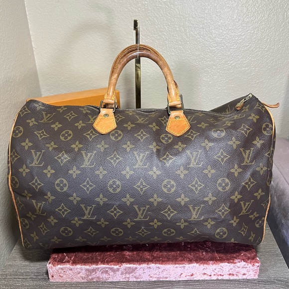 Louis Vuitton Handbags - 🖤 Louis Vuitton Speedy 40